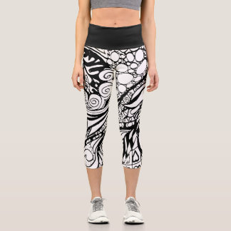 Doodle 1E Black White 1 Capri Leggings