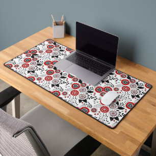 Doodle flowers and leaves in red and black desk mat