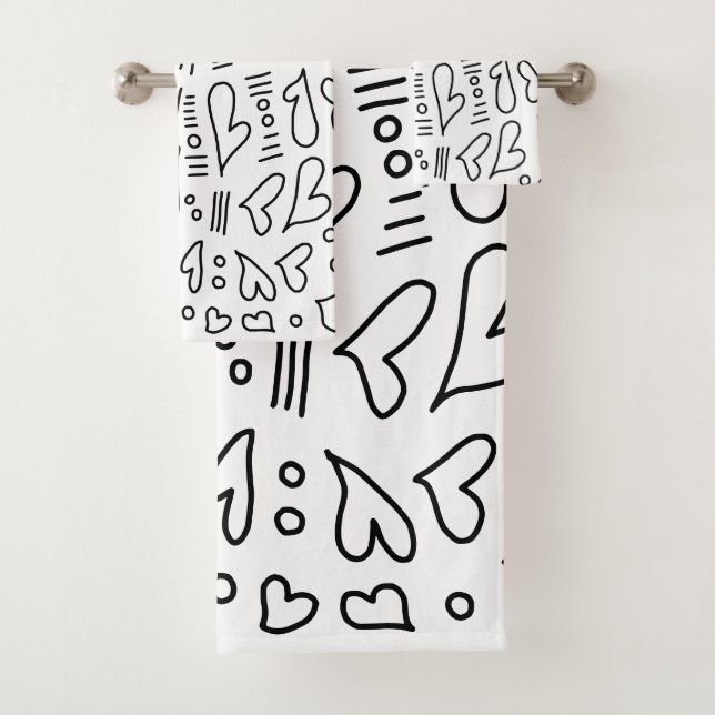 Doodle hearts 35 bath towel set (Insitu)