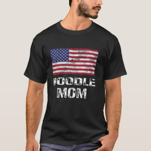 Doodle Mum USA Patriotic Flag Goldendoodle Labrado T-Shirt