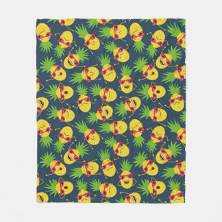 Doodle pineapples, hand drawn, summer pattern. fleece blanket