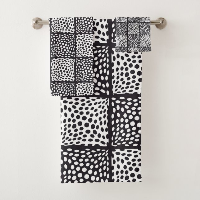 Dot Pattern (Black and White) Bath Towel Set (Insitu)