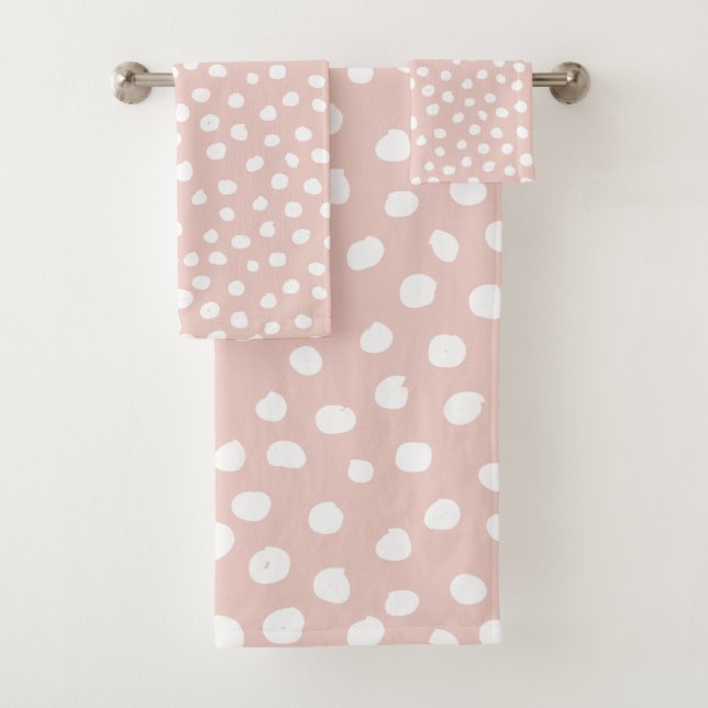 Dots Wild Animal Print Blush Pink And White Spots Bath Towel Set (Insitu)