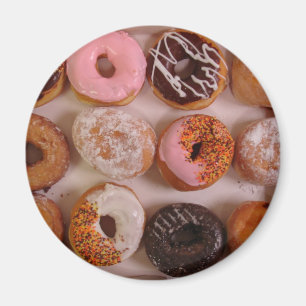 Doughnut Box! Magnet