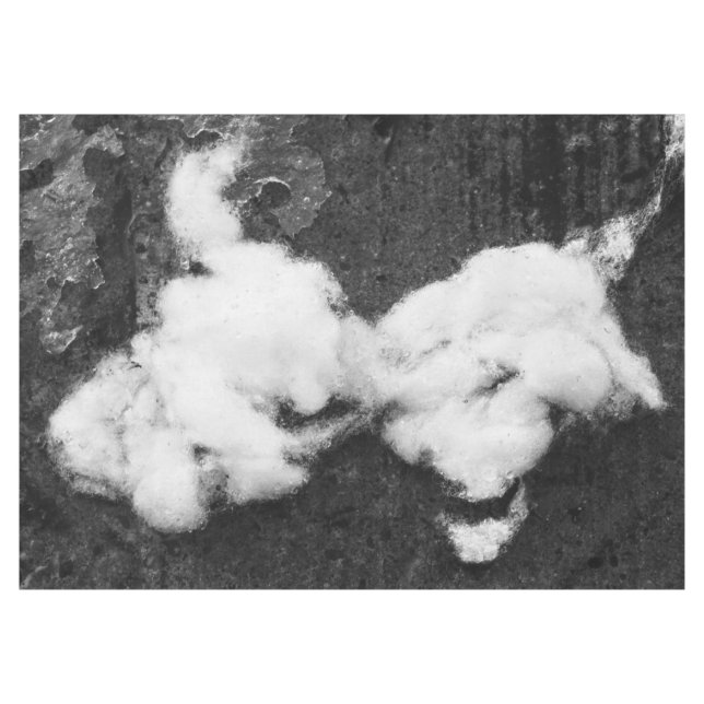 down fluffy tablecloth (Front (Horizontal))