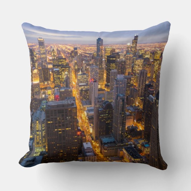 Downtown Chicago skyline at dusk Cushion (Front)