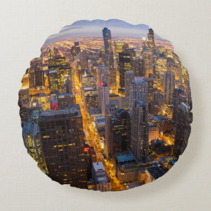 Downtown Chicago skyline at dusk Round Cushion