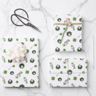 Dr. Seuss   Cat in the Hat Clover Pattern Wrapping Paper Sheet
