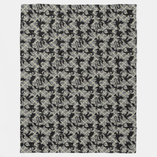 Dragon pattern 01.wx4x4.blue Grey BG Fleece Blanket