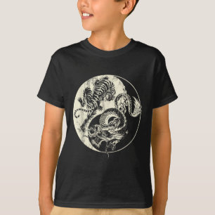 Dragon Vs Tiger Tattoo! Yin And Yang Beast Fight  T-Shirt