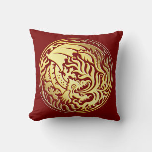 Dragoncircle - Gold on Red Cushion