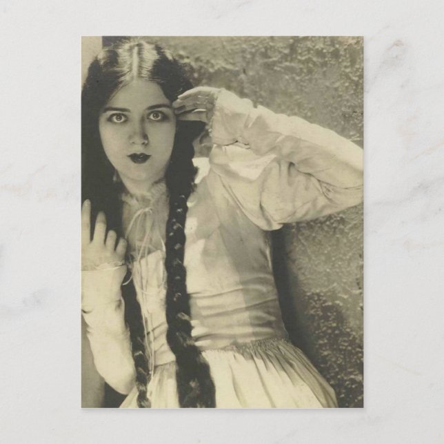 Dramatic actress postcard (Front)