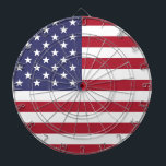 Drapeau États-Unis Dartboard<br><div class="desc">Le drapeau des États-Unis est composé de bandes rouges et blanches alternées, les 50 étoiles du drapeau représentent les 50 Etats de l'Union.</div>