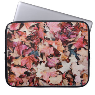 Dried leaves laptop sleeve