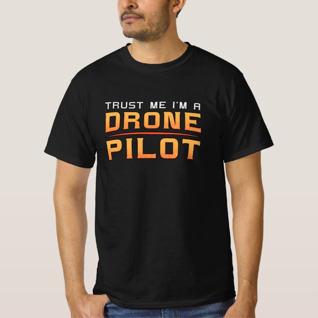 Drone Pilot Quadcopter Camera FPV Drones Gift T-Shirt (Front)