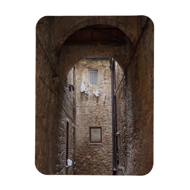 Drying laundry in Tuscany rectangular magnet (Vertical)