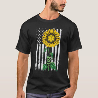 DSP Nurse Vintage American Flag Cute DSP Hippie Su T-Shirt
