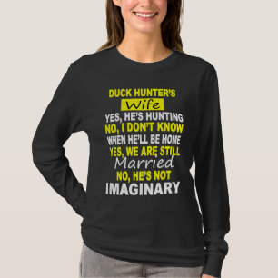 DUCK HUNTER'S WIFE  HUNTING T-Shirt