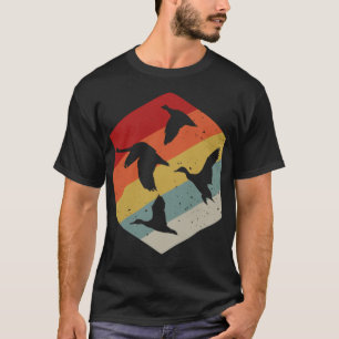 Duck Hunting Retro Vintage dogs cool T-Shirt