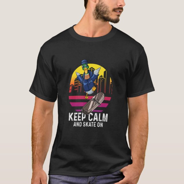 Duck Skater Skate On Longboard Skateboard Halfpipe T-Shirt (Front)