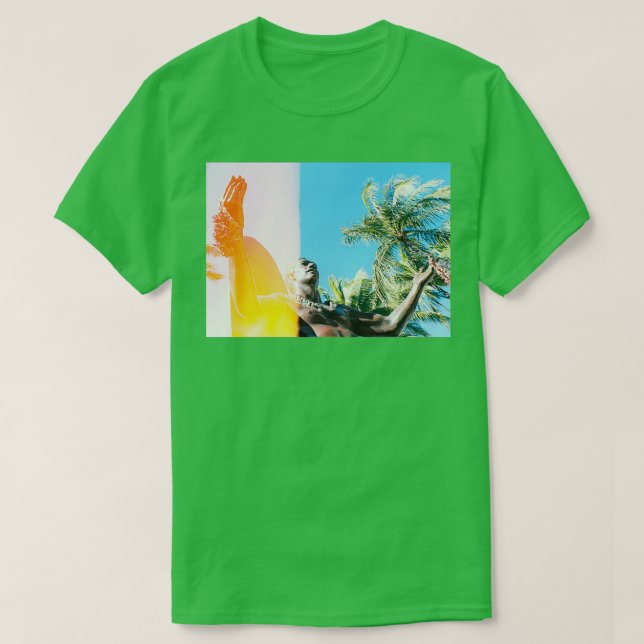 Duke Kahanamoku Statue Waikiki light leak T-Shirt (Design Front)