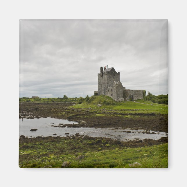 Dunguaire castle, Ireland magnet (Front)