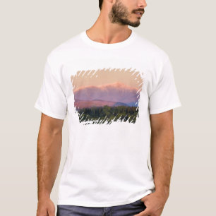Dusk and Mount Washington in new Hampshire's T-Shirt