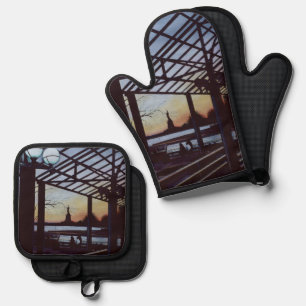 Dusk at Freedom's Birthplace, Ellis Island Oven Mitt & Pot Holder Set