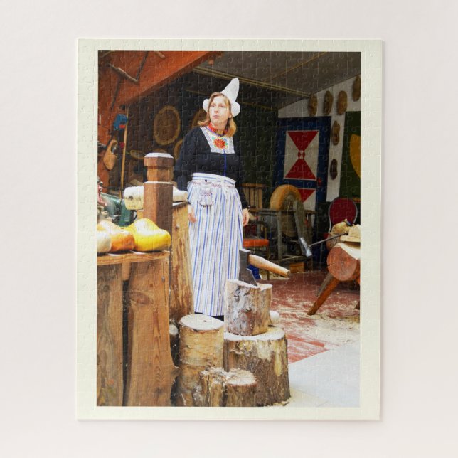 Dutch lady jigsaw puzzle (Vertical)