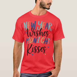 dVOV New Year Wishes Midnight Kisses Family Matchi T-Shirt
