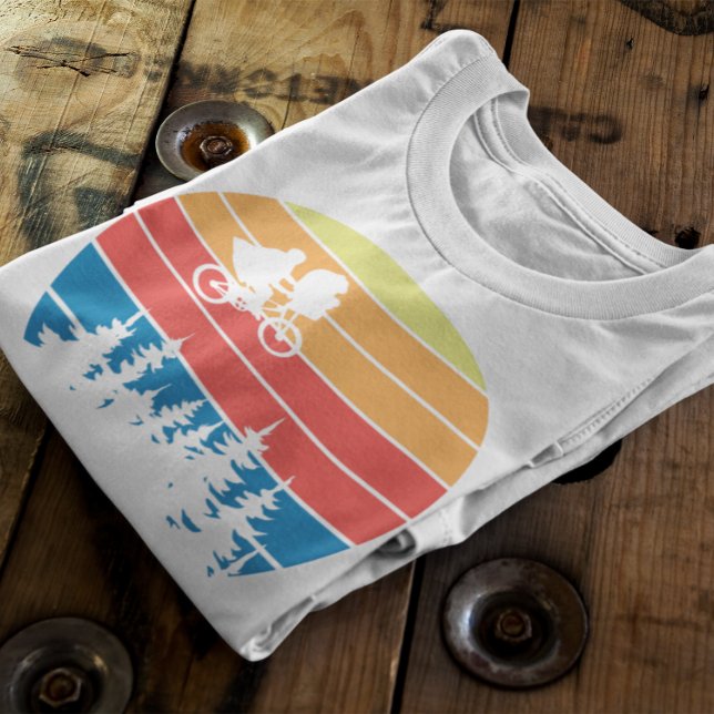 E.T the extra terrestrial T-Shirt (Creator Uploaded)