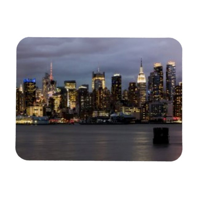 Early evening panoramic view of Manhattan Magnet (Horizontal)