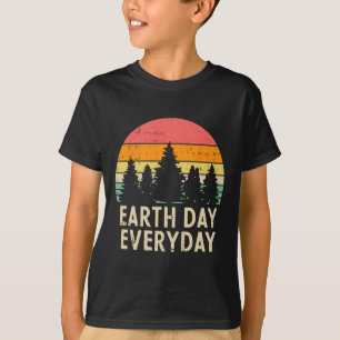 Earth Day Everyday Trees Retro Nature Environmenta T-Shirt