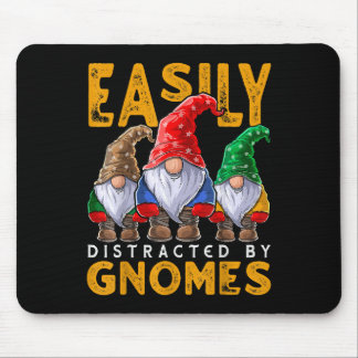 Easily Distracted by Gnomes Gardening Gnome Hat Wo Mouse Pad
