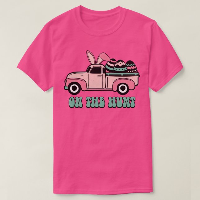Easter Bunny on the hunt T-Shirt (Design Front)