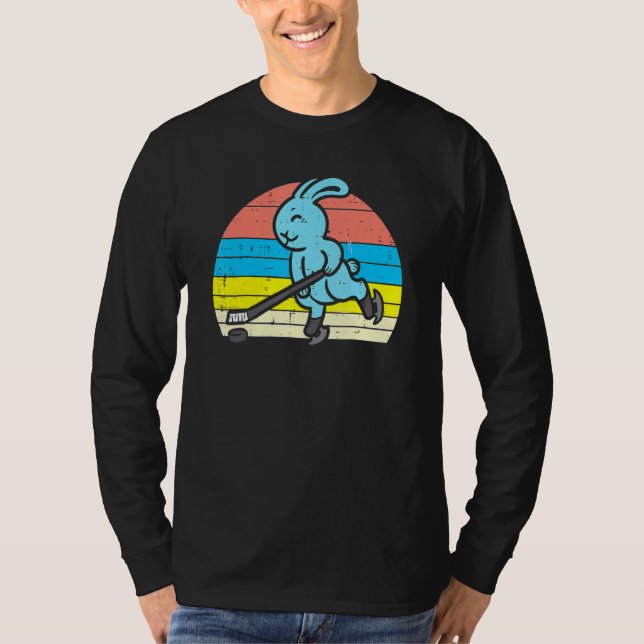 Easter Bunny Playing Ice Hockey Retro Sports Men W T-Shirt (Front)