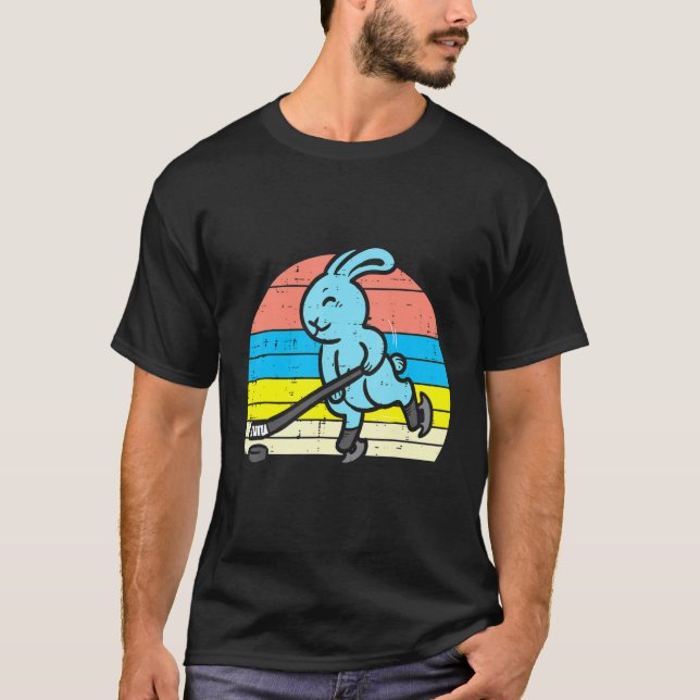 Easter Bunny Playing Ice Hockey Retro Sports Men W T-Shirt (Front)
