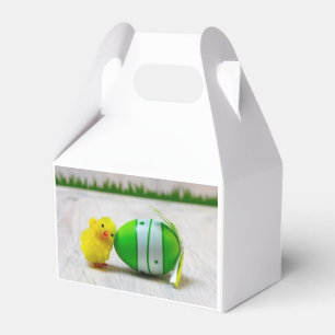 Easter Decoration - Easter egg and chick Favour Box