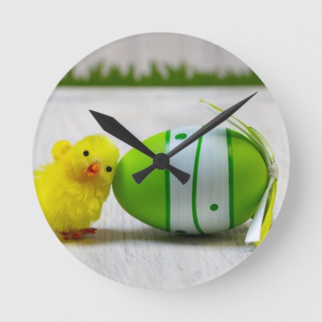 Easter Decoration - Easter egg and chick Round Clock (Front)