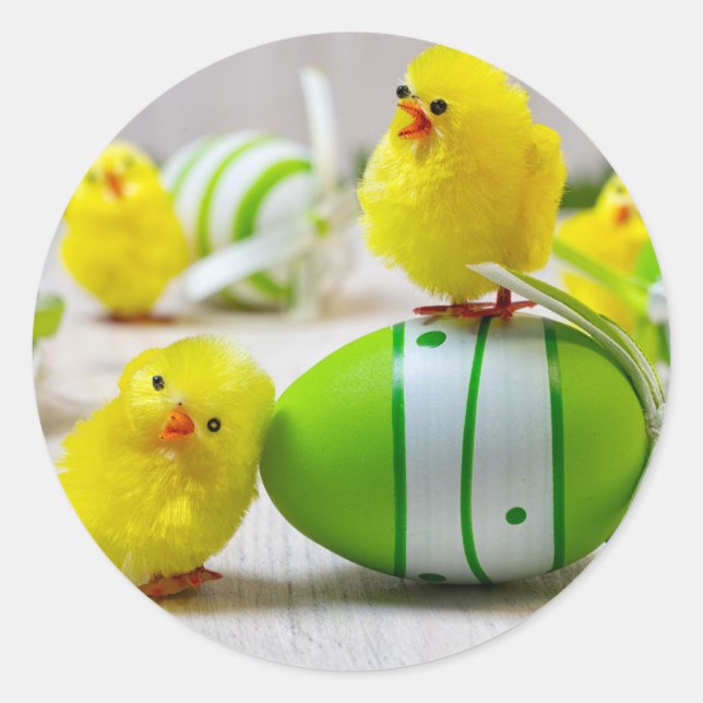 Easter Decoration - Easter egg and chicks Classic Round Sticker (Front)