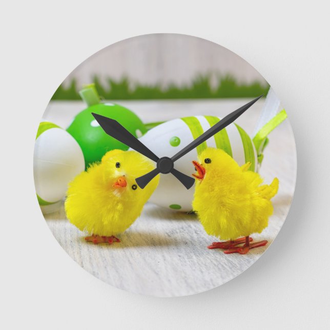 Easter Decoration - Easter egg and chicks Round Clock (Front)