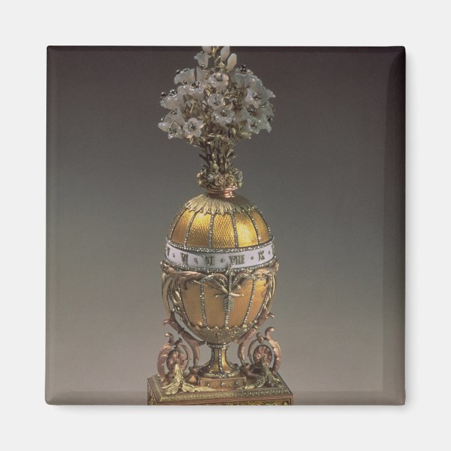 Easter Egg in the Form of a Vase Magnet (Front)