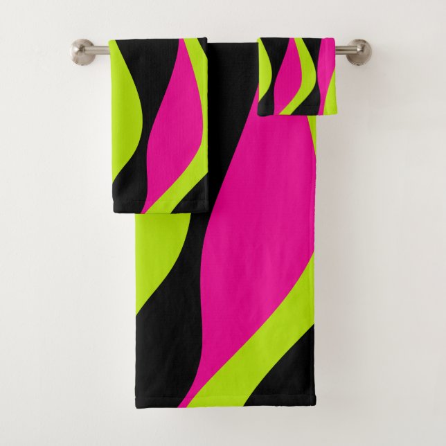 Ebb and Flow 4 in Lime Green, Hot Pink and Black Bath Towel Set (Insitu)