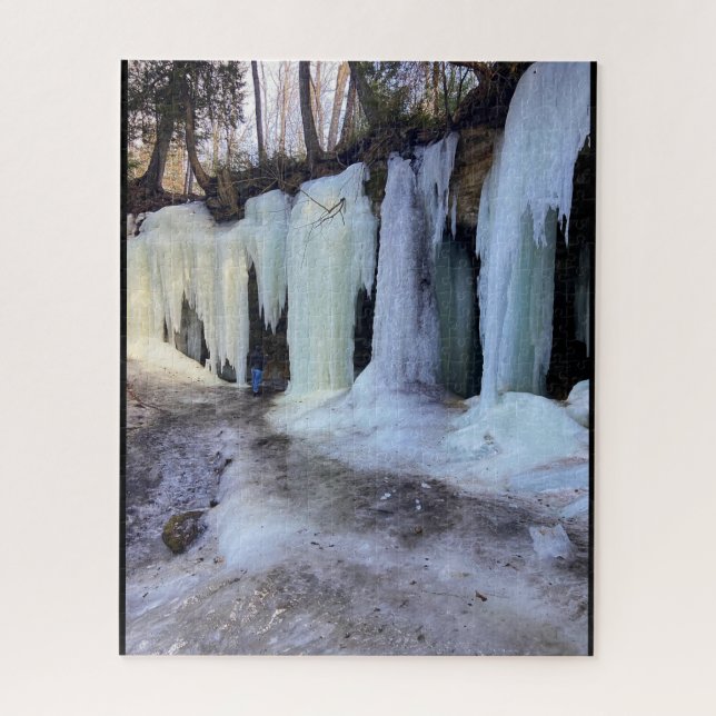 EBEN ICE CAVES MICHIGAN U.S.A.  JIGSAW PUZZLE (Vertical)