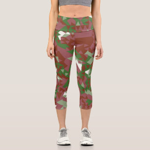 Eclectic Mod Retro Geometric Christmas Pattern Capri Leggings