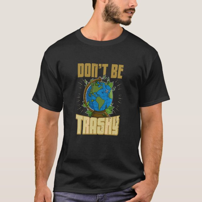 Ecologist environmental protection animals plants  T-Shirt (Front)