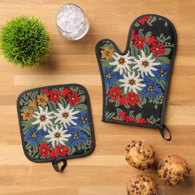 Edelweiss Swiss Alpine Flower  Oven Mitt & Pot Holder Set (Top Down)
