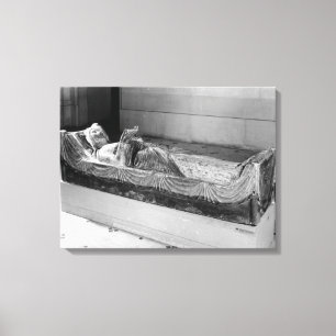 Effigy of Eleanor of Aquitaine Canvas Print