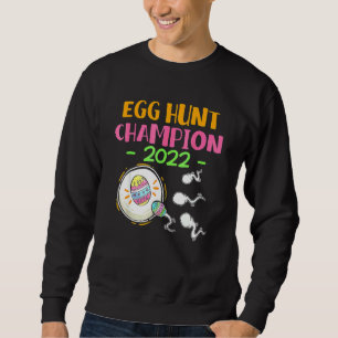 Egg Hunt Champion 2022 Easter Pregnancy Announceme Sweatshirt