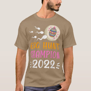 Egg Hunt Champion 2022 Easter Pregnancy Announceme T-Shirt